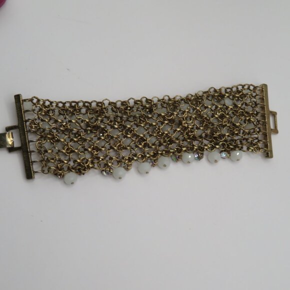 Vintage Chunky Gold Tone Chain Bracelet White Beads Clear Rhinestones - Picture 5 of 10